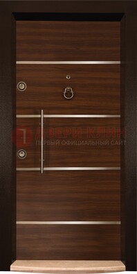 Коричневая входная дверь c МДФ панелью ЧД-16 в частный дом в Казани