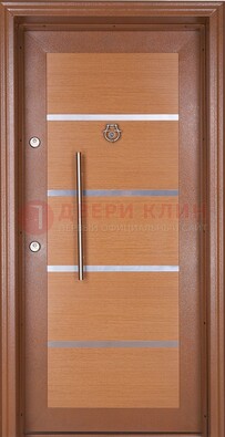 Коричневая входная дверь c МДФ панелью ЧД-33 в частный дом в Казани