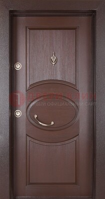 Коричневая входная дверь c МДФ панелью ЧД-36 в частный дом в Казани