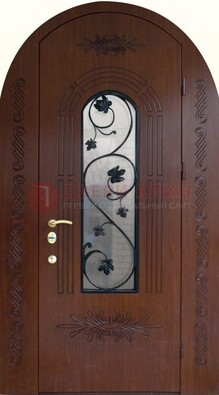 Качественная входная арочная дверь со стеклом и ковкой ДА-18 в Казани
