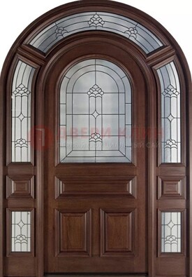 Арочная дверь со стеклом ДА-34 для загородного дома в Казани