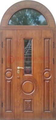 Двустворчатая железная дверь МДФ со стеклом в форме арки ДА-52 в Казани