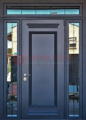 Черная металлическая дверь с фрамугой и филенкой ДФГ-19 в Казани