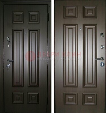 Темная металлическая дверь с МДФ ДМ-136 в квартиру в Казани