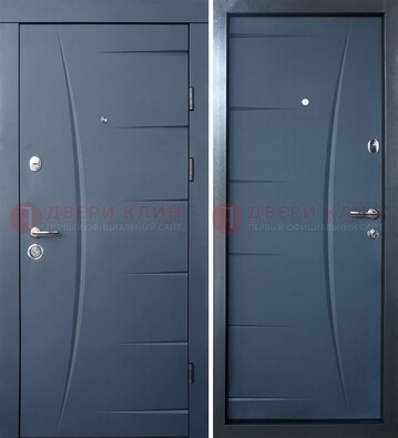 Серая входная дверь с фигурной фрезеровкой МДФ ДМ-213 в Казани