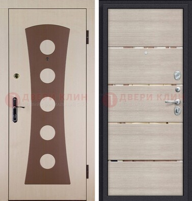 Светлая металлическая дверь с МДФ в квартиру ДМ-365 в Казани