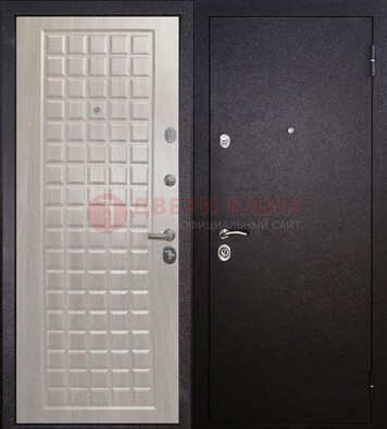 Черная входная дверь с порошковым покрытием ДП-206 в Звенигороде