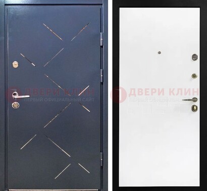 Синеватая дверь с порошковым напылением и зеркальными вставками ДП-208 в Казани