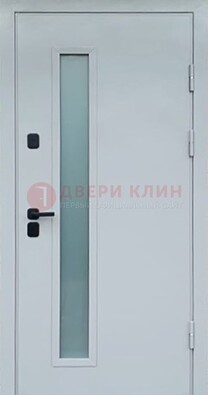 Светлая железная дверь с порошковым напылением ДП-303 в Казани