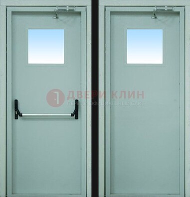Серая металлическая противопожарная дверь со стеклянной вставкой ДПП-3 в Казани