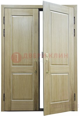Металлическая парадная дверь ДПР-10 на лестничную клетку в Казани
