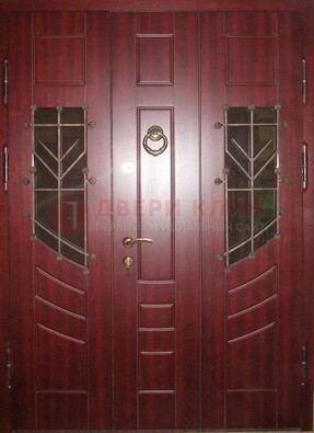 Парадная дверь со вставками из стекла и ковки ДПР-34 в загородный дом в Зеленограде