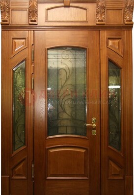 Парадная дверь со стеклянными вставками и ковкой ДПР-36 для дома в Казани