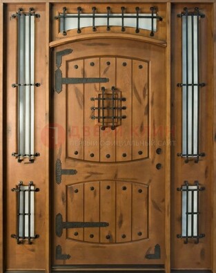 Парадная дверь с коваными элементами ДПР-68 в коттедж в Казани