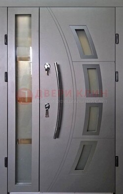Серая железная дверь для дома со стеклом ДС-17 в Казани