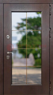 Коричневая стальная дверь со стеклом ДС-19 в Казани