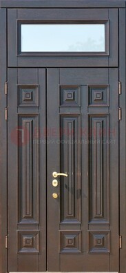 Коричневая двухстворчатая металлическая дверь со стеклом ДС-62 в Казани