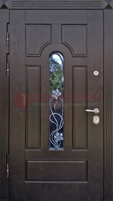 Металлическая дверь со стеклом и ковкой в цвете венге ДСК-142 в Казани