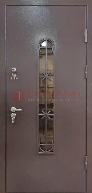 Металлическая дверь Порошок с небольшим стеклом и ковкой ДСК-282 в Казани
