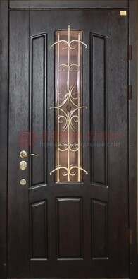 Металлическая дверь со стеклом и ковкой ДСК-79 для загородного дома в Казани