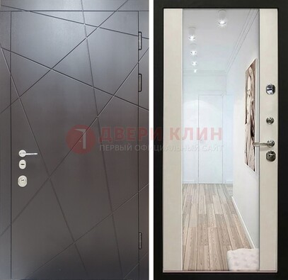 Железная коричневая дверь со светлой МДФ внутри и зеркалом ДЗ-125 в Казани