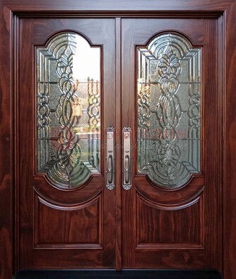 Классическая железная дверь с массивом дуба для входа ВЖ-23 в Казани