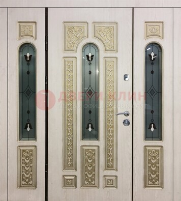 Светлая железная дверь с МДФ и витражом ВЖ-34 в Казани
